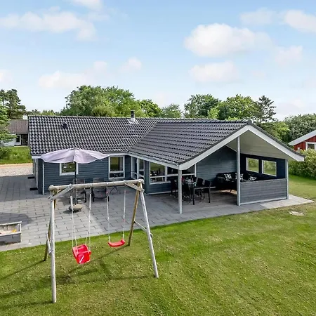 Vakantiehuis 3 Bedroom In Tarm *